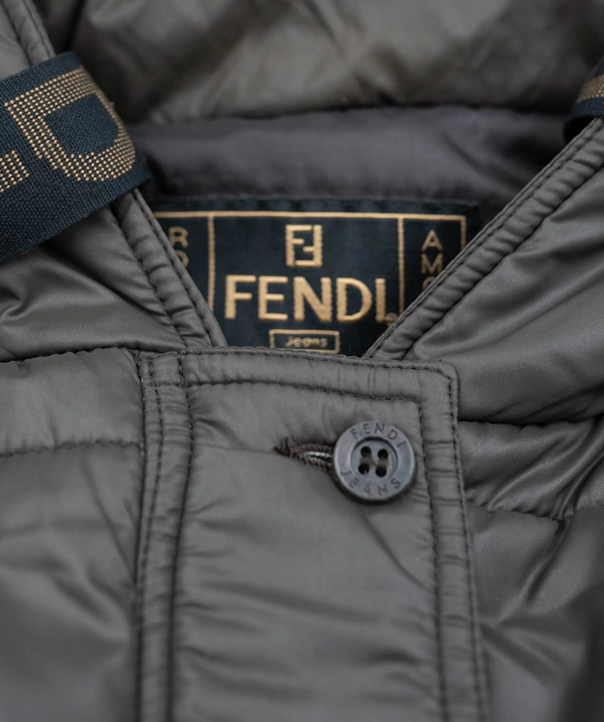 Fendi Vintage Puffer Jacket ASL4671